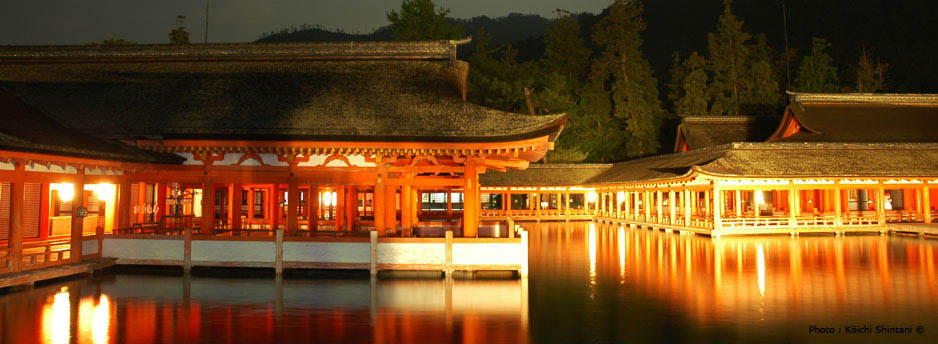Illumination of Itsukushima