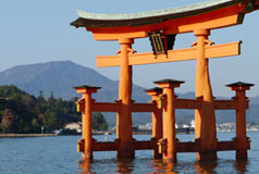 Le torii flottant